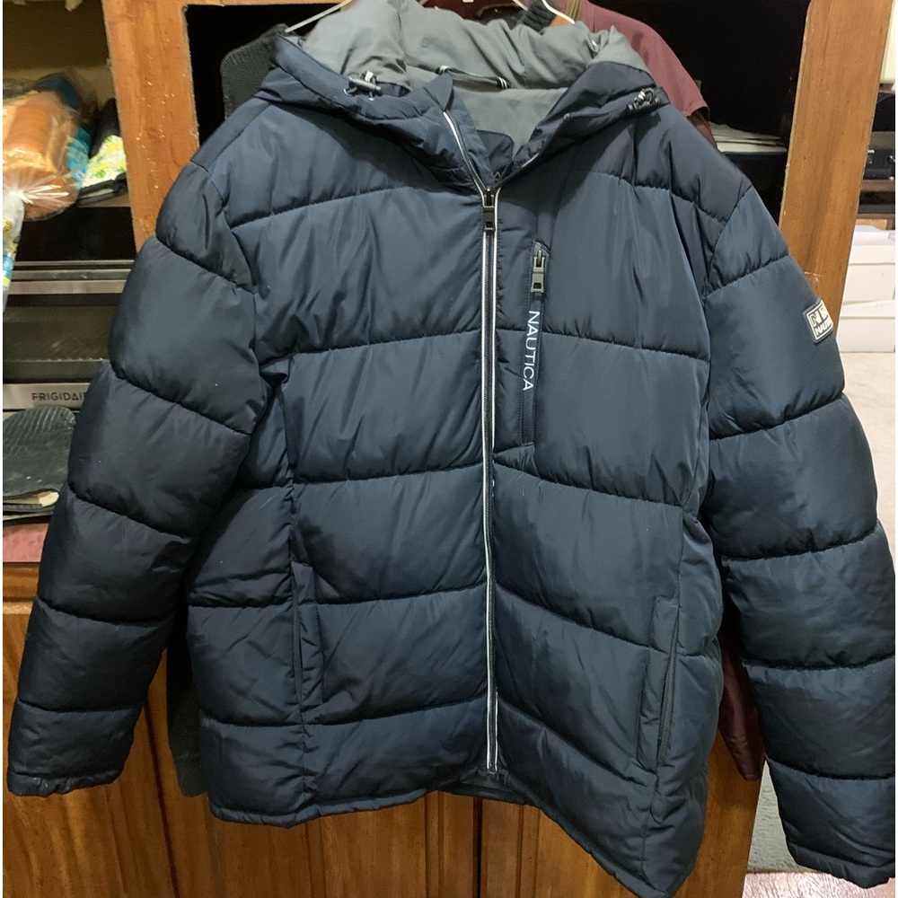 Nautica Men’s puffer jacket with hood.
